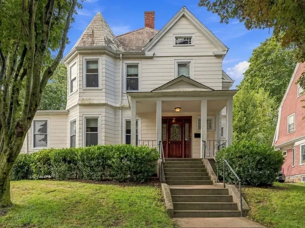 36 Hastings St, Boston, MA 02132