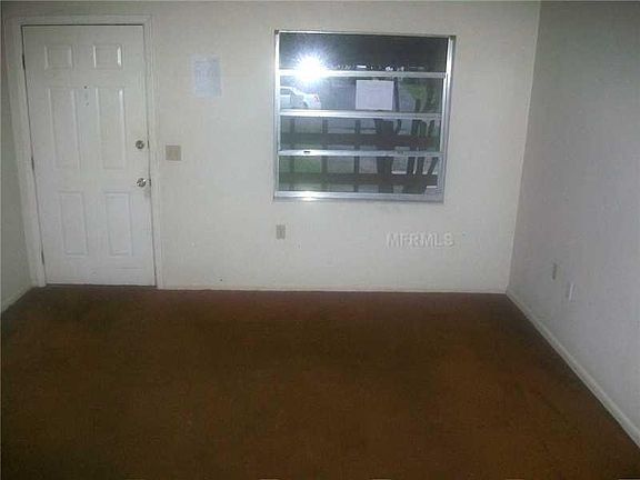 2nd image of 713 E Magnolia St