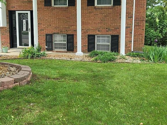 3rd image of 50 Glenwood Dr