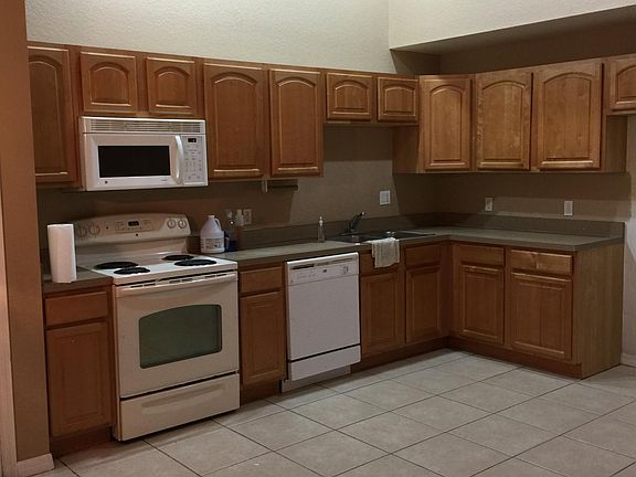 2nd image of 124 Hightower Ave S