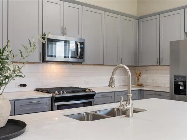 1313 Mustang Brook Ln, Leander, TX 78641