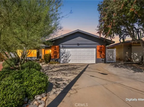 360 Canyon View Dr, Calimesa, CA 92320
