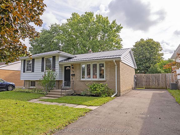 2nd image of 18 Laurier Rd