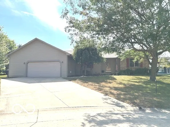 1656 Broadmoor Ct, Frankfort, IN 46041