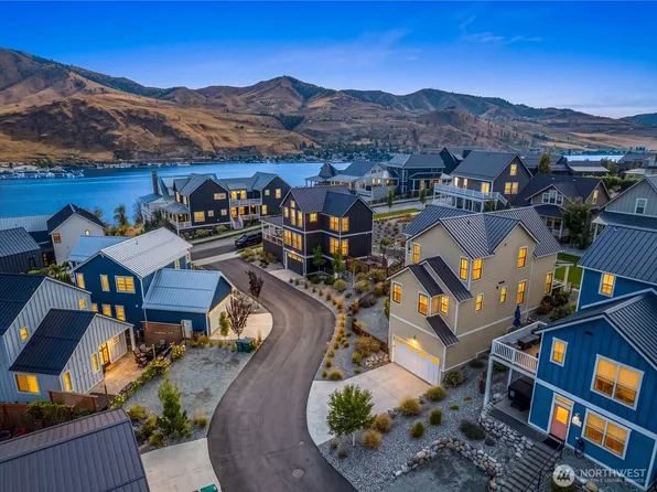 286 Bobcat Lane, Chelan, WA 98816