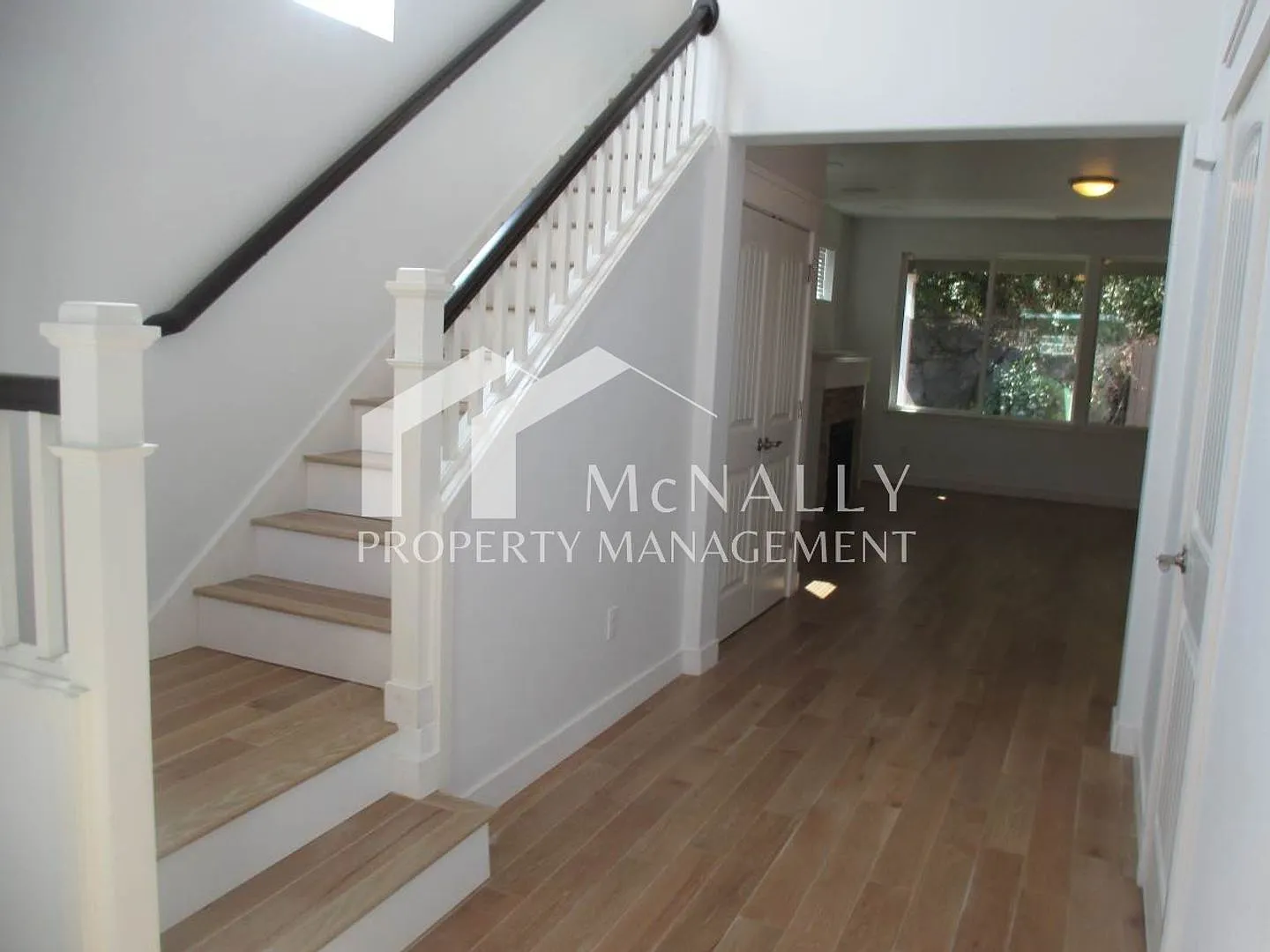 Beautifully 4-Bedroom, 3-Bath Home with Fenced Yard & 2-Car Garage — Photo 2