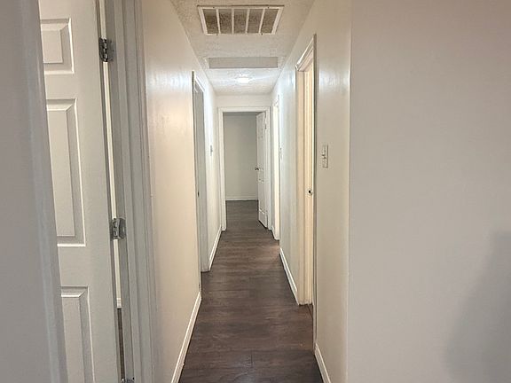 3rd image of 19601 Gunners Branch Rd APT L