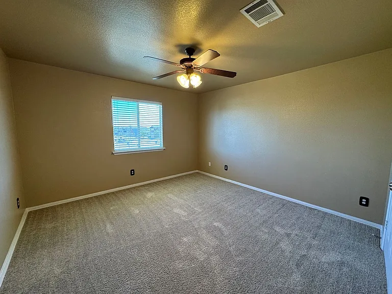 507 Taurus Dr — Photo 14