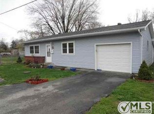 317 Holmes Dr, Windsor, MO 65360
