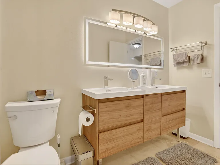 2520 Van Buren St #4 — Photo 20