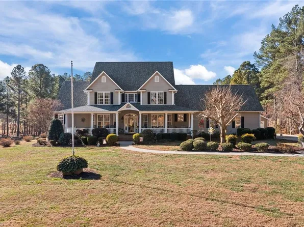 746 Caswell Pines Clubhouse Dr, Blanch, NC 27212