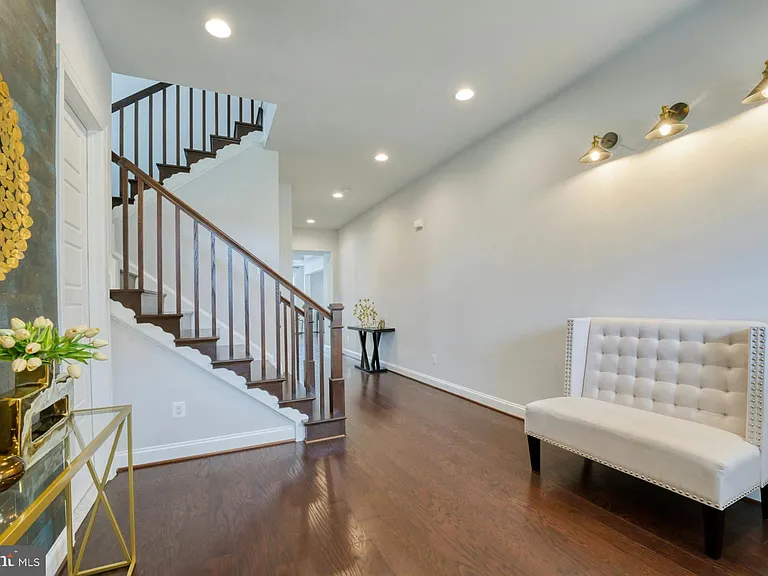 42046 Darlene Pl — Photo 4