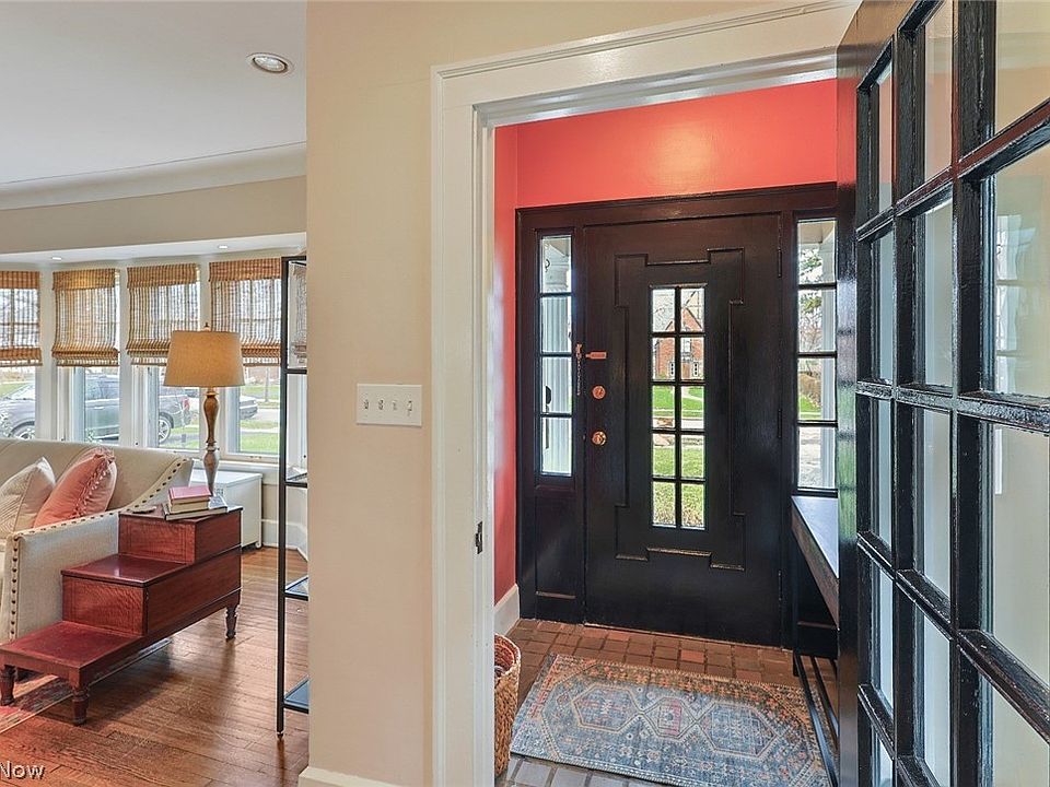 3184 Chadbourne Rd, Shaker Heights, OH 44120 | Zillow