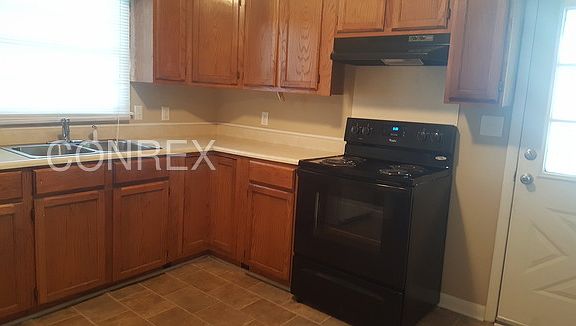 3rd image of 4231 Teejay Dr NW