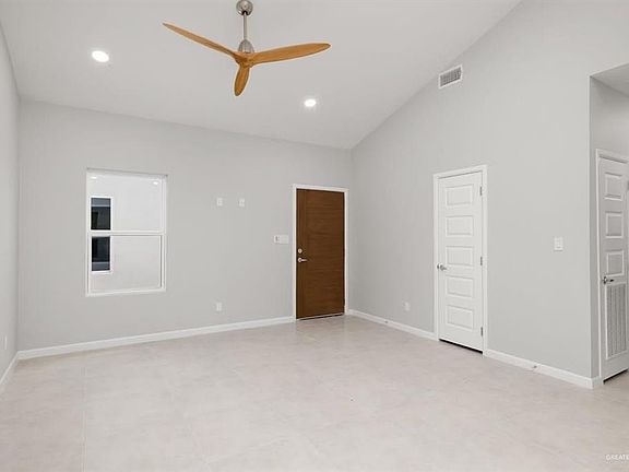 2nd image of 708 Oriole Rd
