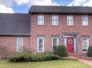 3519 Wellington Dr, Hurricane, WV 25526