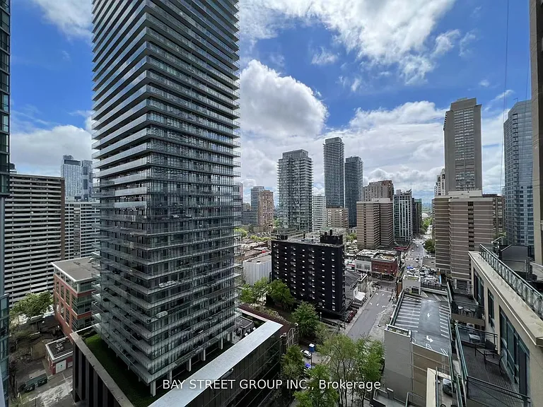 42 Charles St E #1704 — Photo 10