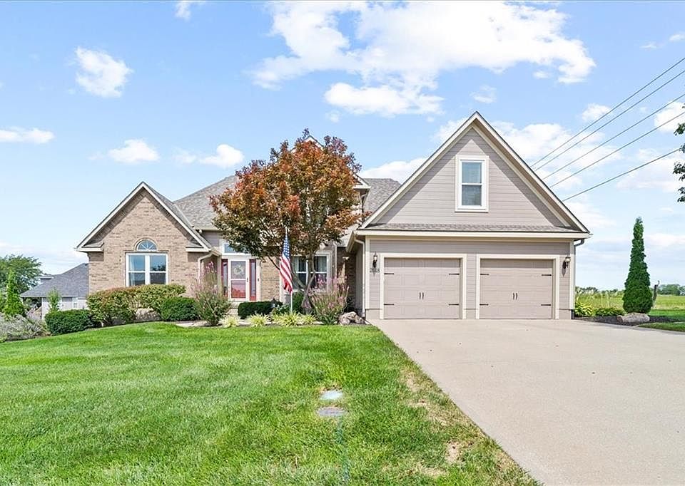 1st image of 2618 Meadowlark Dr