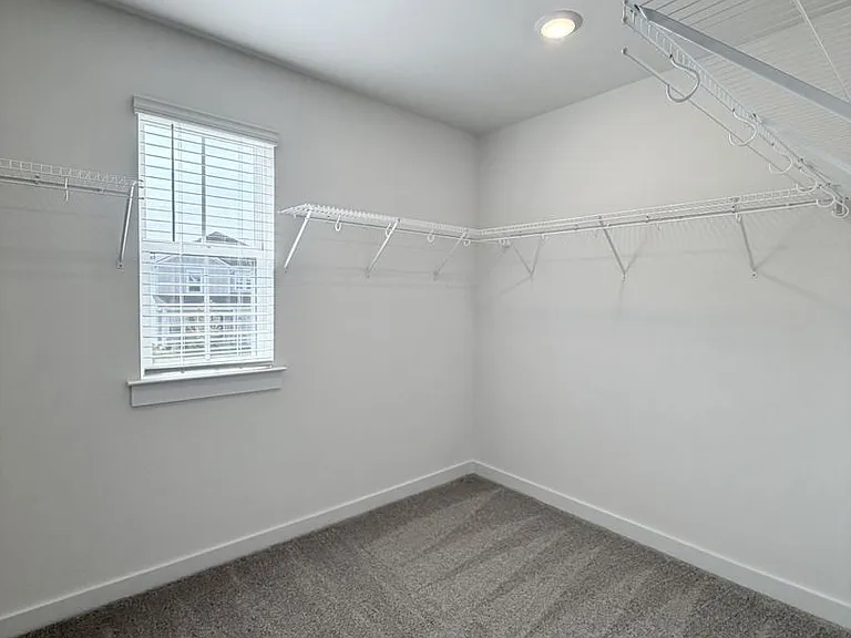 2372 Woodmeadow Dr — Photo 40