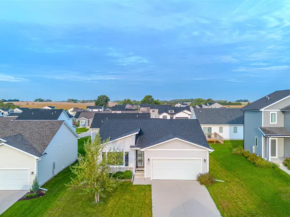 3040 Darling Rd, Waukee, IA 50263
