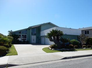 6852 Auburn Dr, Huntington Beach, CA 92647