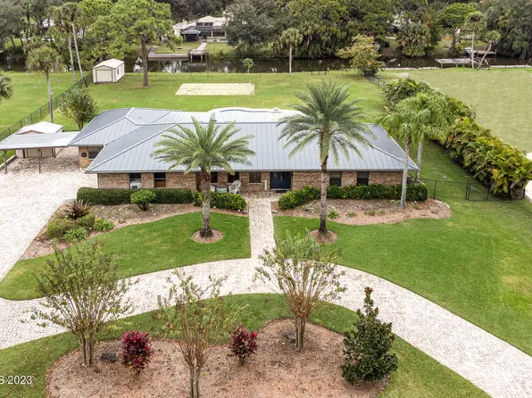 5400 Sand Lake Dr, Melbourne, FL 32934