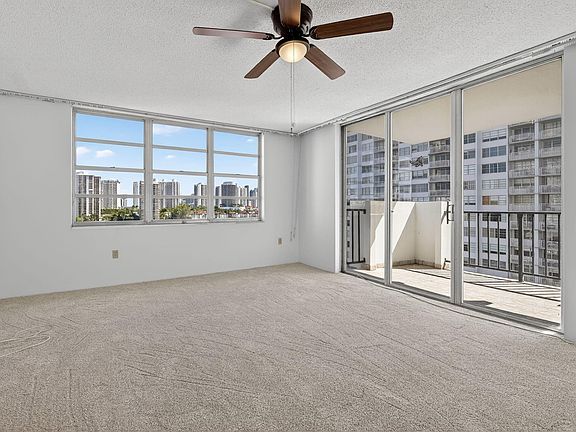 5th image of 2750 NE 183rd Street #911