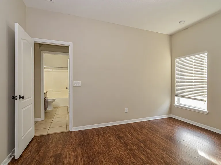 2061 Ribbon Falls Pkwy — Photo 11