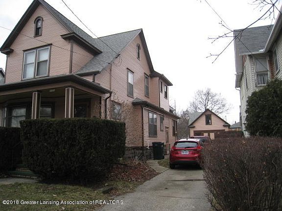 3rd image of 1006 W Ionia St