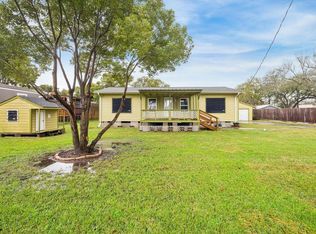 4722 Palmetto St, Bacliff, TX 77518