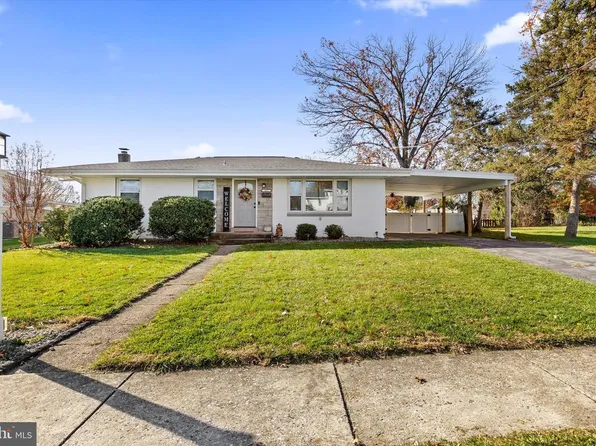 102 Limestone Dr, Camp Hill, PA 17011