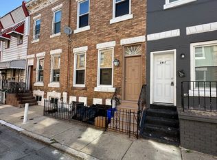 2419 N Myrtlewood St, Philadelphia, PA