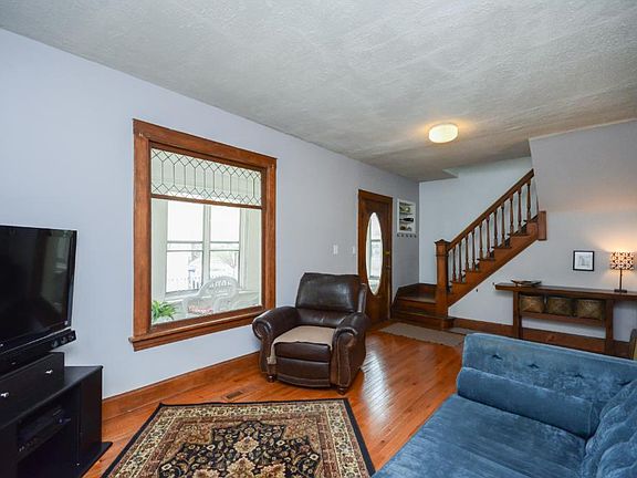 4th image of 4110 41st Ave S