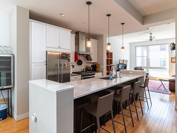 Huge windows and natural light