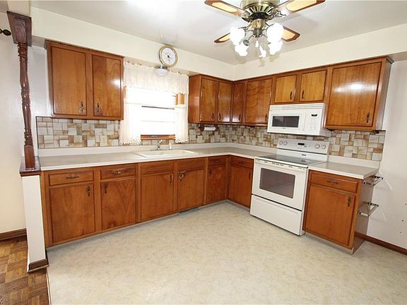 4th image of 4714 Bliss Dr