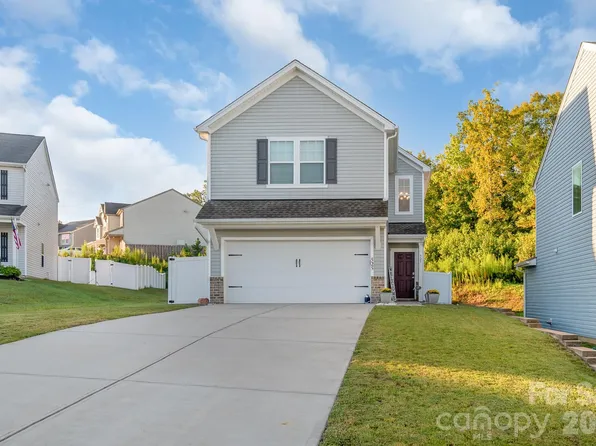 525 Newfound Hollow Dr, Charlotte, NC 28214