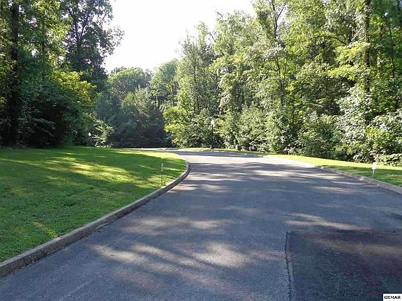 4th image of 6 Meadowood Rd #6