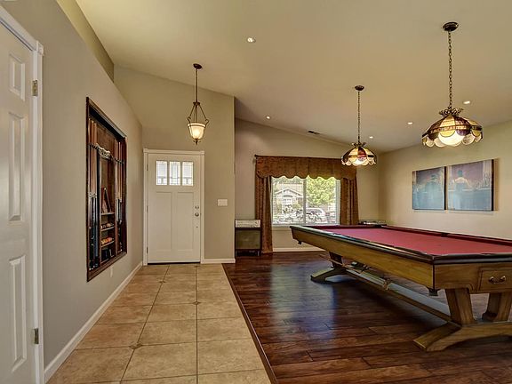 2nd image of 9020 Brittany Ct