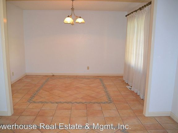 3rd image of 267 Regents Park Dr