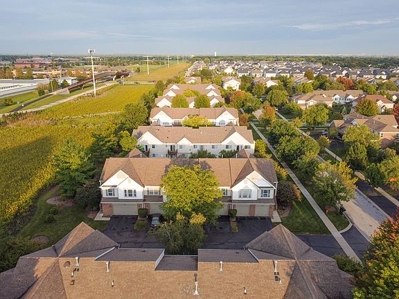 3rd image of 3123 Saganashkee Ln #3123