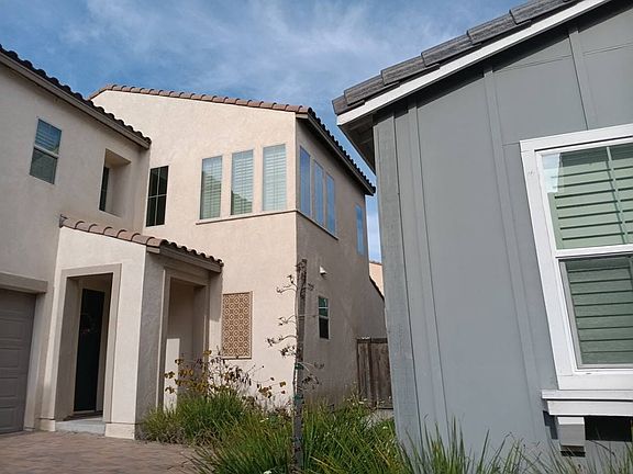 3rd image of 1307 Camino Avalon