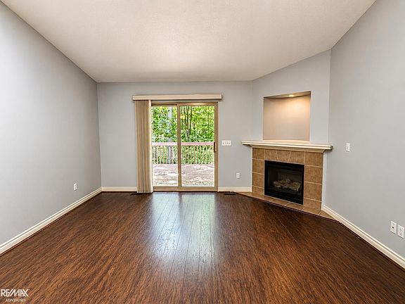 5th image of 9662 Nook Rd