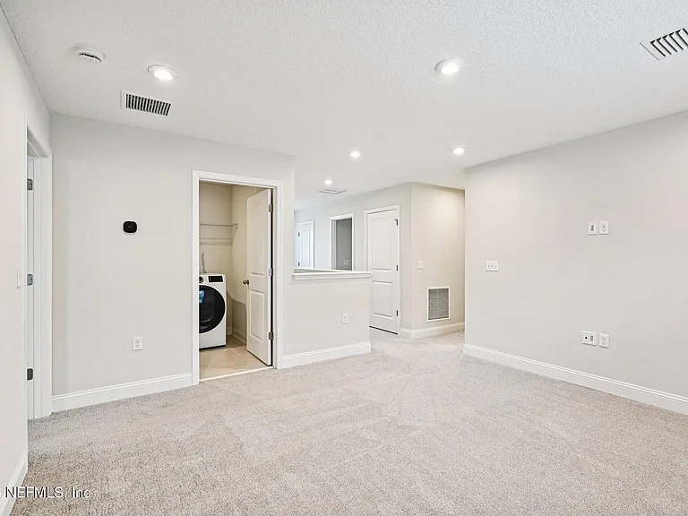 13019 Holsinger Blvd — Photo 32