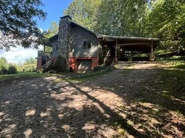 70 Calhoun Ridge Dr, Waynesville, NC 28786