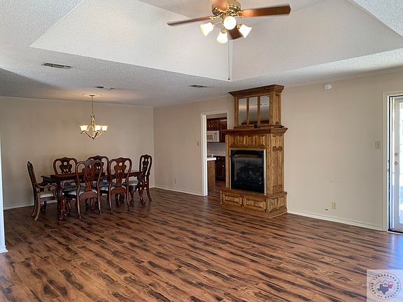 5th image of 210 Indian Hill Dr