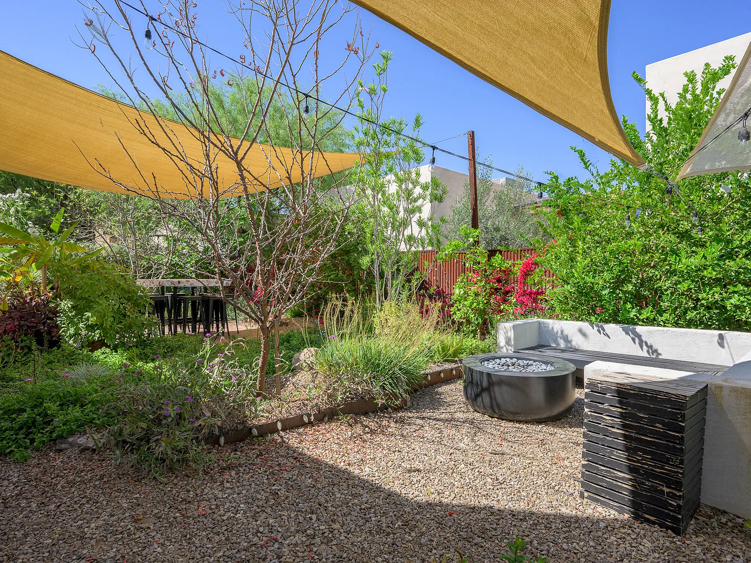 1 bed, 700 sqft, $1,700 — Photo 4
