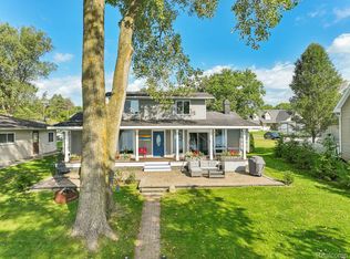 487 Bluewater Dr, Holly, MI 48442