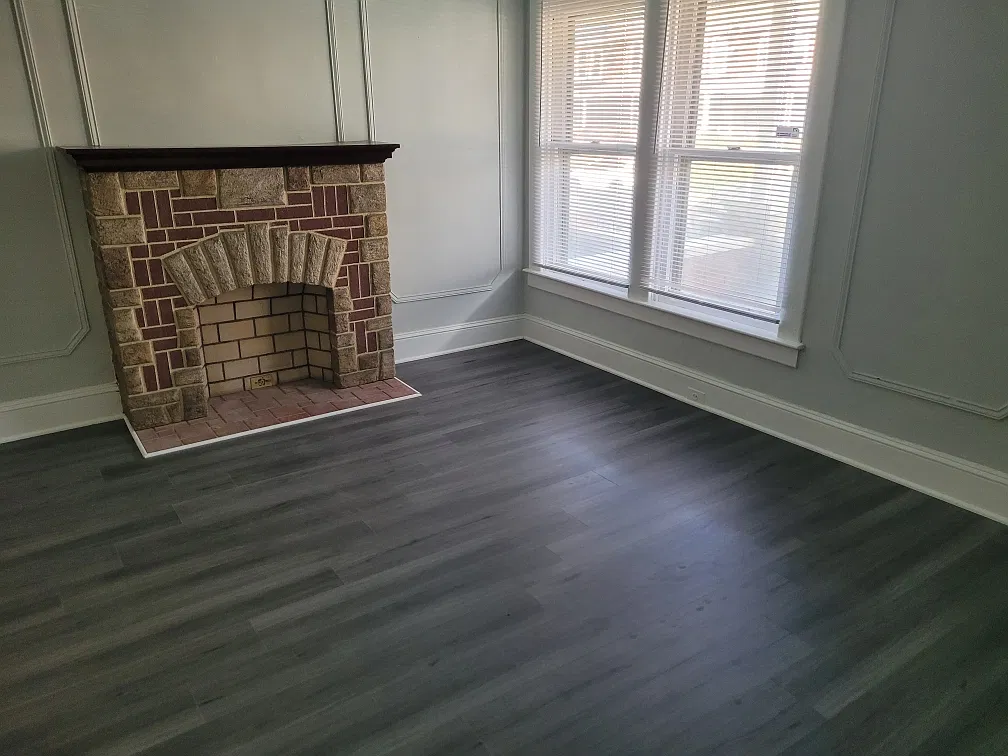 3 bed, 1.5 bath, 1362 sqft, $2,280 — Photo 3