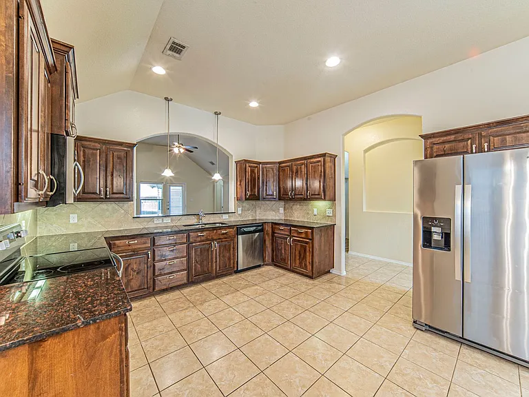 8036 Branch Hollow Trl — Photo 7