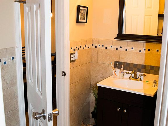 5th image of 2426 SE 17th St APT A310